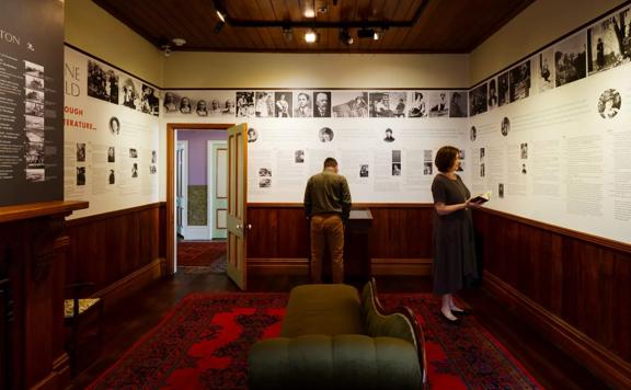 An inside room of Katherine Mansfields house, with writing on the walls.