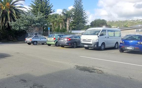 Camborne Walkway parking on Pascoe Avenue