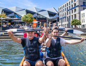 People padding on a waka