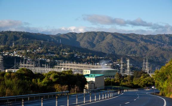 Haywards Hill Road as a film location located in Upper Hutt that provides impressive views across to the Haywards electrical substation.