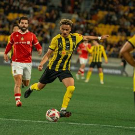 Wellington Phoenix on field at Hnry Stadium during a football match