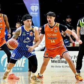 Wellington Saints v Southland Sharks at TSB Arena