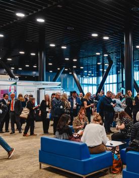 People networking at ICDE World Conference