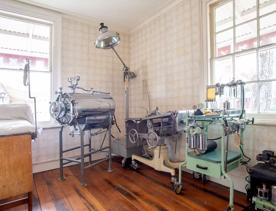 In the heart of Greytown, in the Wairarapa region, Cobblestones Museum showcases the Victorian life of the area’s early settlers.