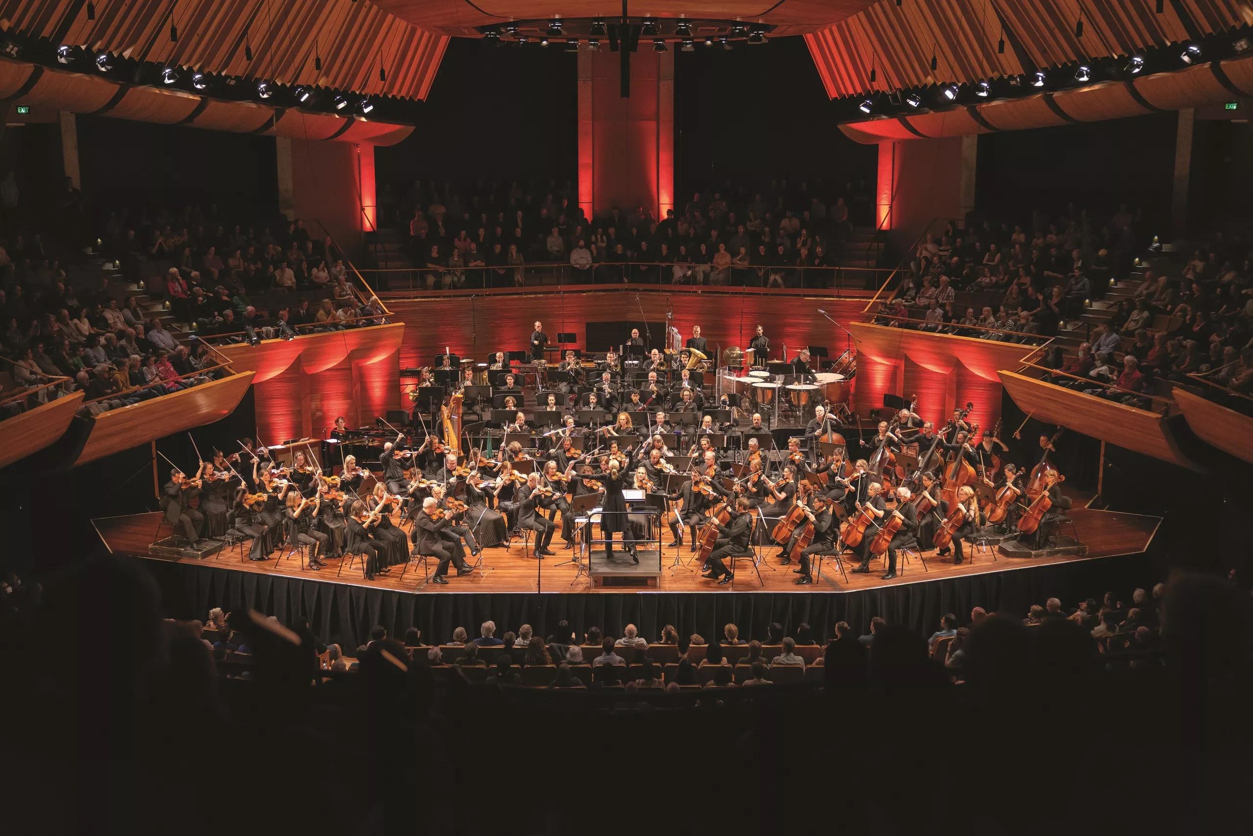 【中古】 Clar Son/Music By Les Six / New Zealand Symphony Orchestra William Dart: New Zealand Symphony Orchestra plays Mozart