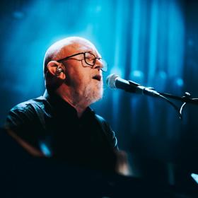 Sir Dave Dobbyn.