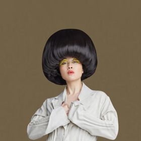 Atsuko Okatsuka, American comedian.