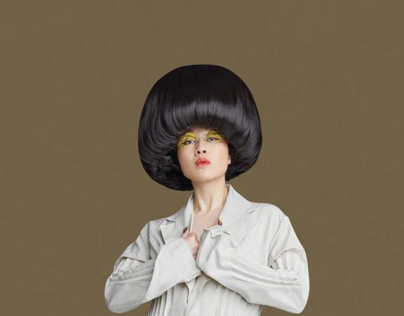 Atsuko Okatsuka, American comedian.