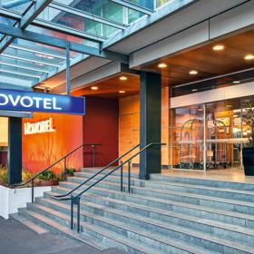 The entrance of Novotel Wellington.