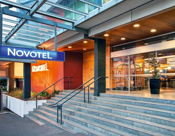 The entrance of Novotel Wellington.