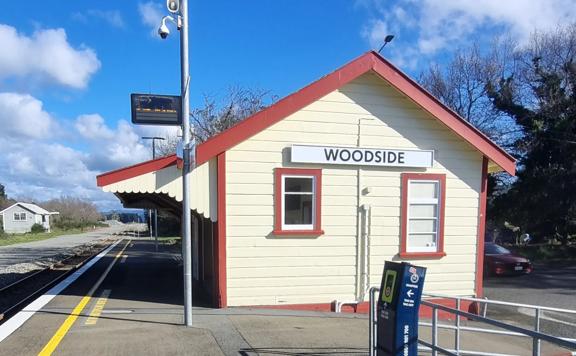 Woodside Railway station