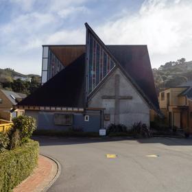 Futuna Chapel is an architecturally award-winning chapel showcasing Māori and Pākehā influences. Located in Karori, Wellington, it is one of the country’s most striking examples of 1960s architecture.