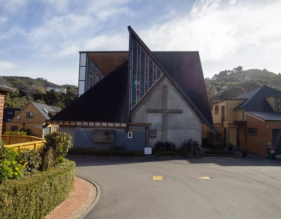Futuna Chapel is an architecturally award-winning chapel showcasing Māori and Pākehā influences. Located in Karori, Wellington, it is one of the country’s most striking examples of 1960s architecture.