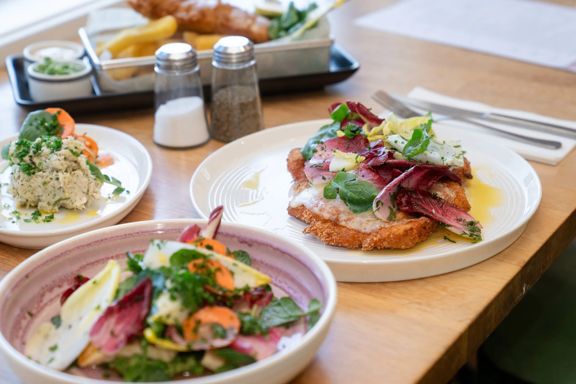 Two plates of fresh looking meals at Hotel Catalina.