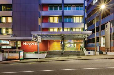 The entrance of Novotel Wellington.