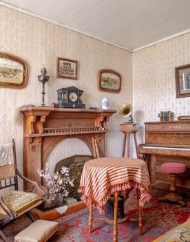 In the heart of Greytown, in the Wairarapa region, Cobblestones Museum showcases the Victorian life of the area’s early settlers.