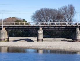 Ava railway bridge crossing over Hutt River