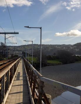 Ava railway bridge crossing over Hutt River