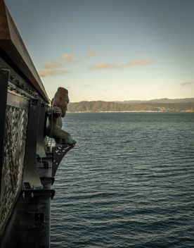 The bronze tauihu (the prow) forms the viewing platform over the harbour.
