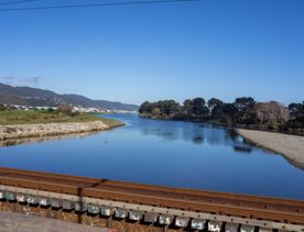 Ava railway bridge crossing over Hutt River