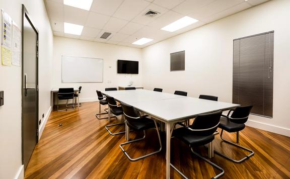 Boasting six-metre-high ceilings, fantastic natural light and great acoustics, Te Whaea is a great performance space that can also cater to meetings and conferences.